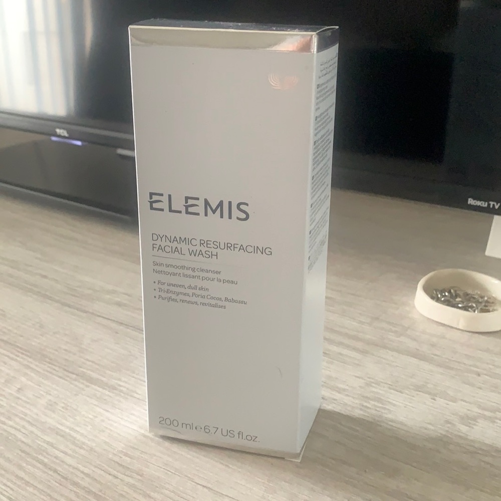 ELEMIS Resurfacing Facial Wash